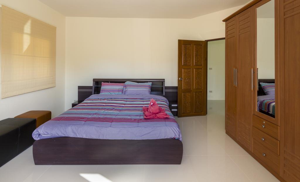 Ratana Villa - Pattaya Holiday House Walking Street 7 Bedrooms ภายนอก รูปภาพ